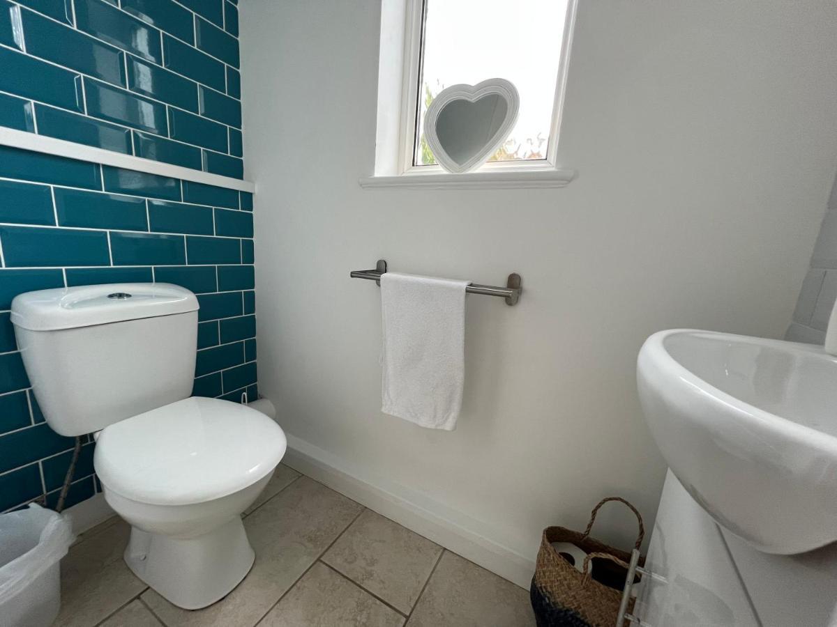 Gower Getaway - Parking & Ensuite Swansea Exterior photo